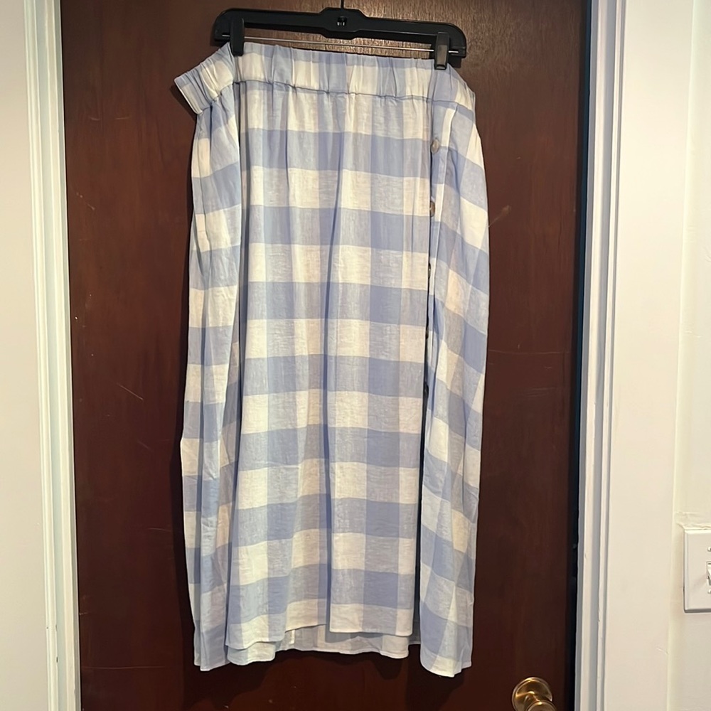 Linen-Blend Side-Button Midi Skirt in Gingham Check